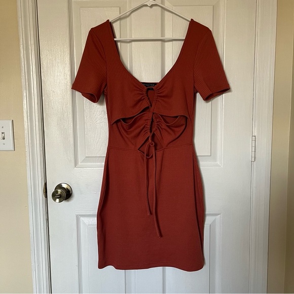 MINKPINK Darling Cutout Mini Dress NWOT Size Small - Picture 3 of 6